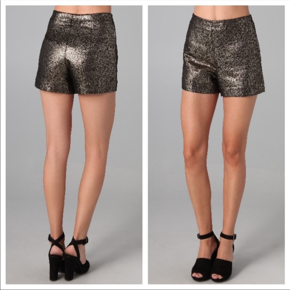 EUC DVF Diane von Furstenberg Gold Metallic Clean Simca High Waist Mini Shorts